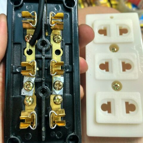 Ổ Cắm Điện 3 Lỗ VINAKIP SIÊU BỀN HÀNG CHÍNH HÃNG