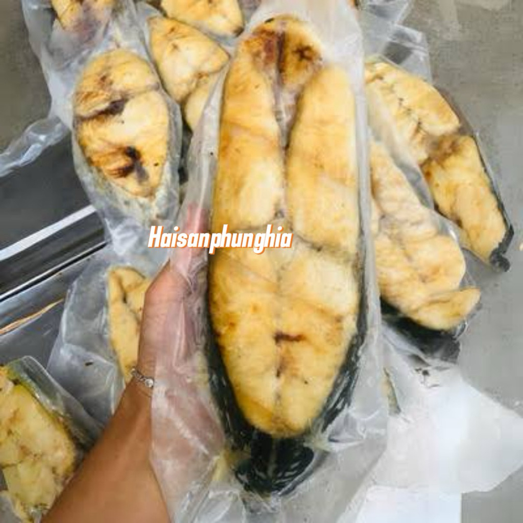 Cá thu câu nướng , 1 khúc khoảng 300 ~ 350g  (1kg 3~4 khúc)