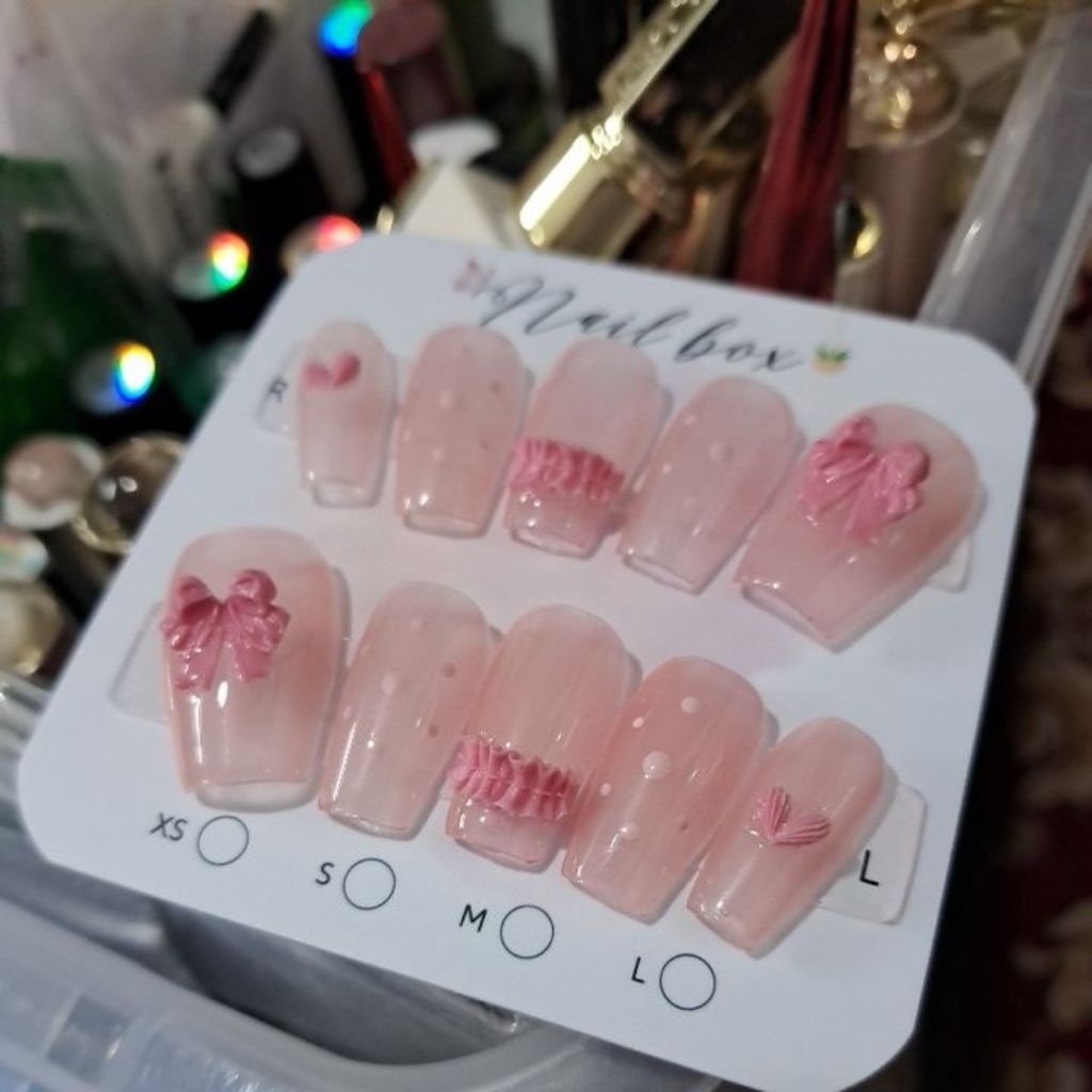 m05 thạch hồng charm nổi
