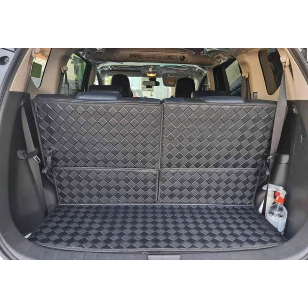 Lót cốp xe Xpander