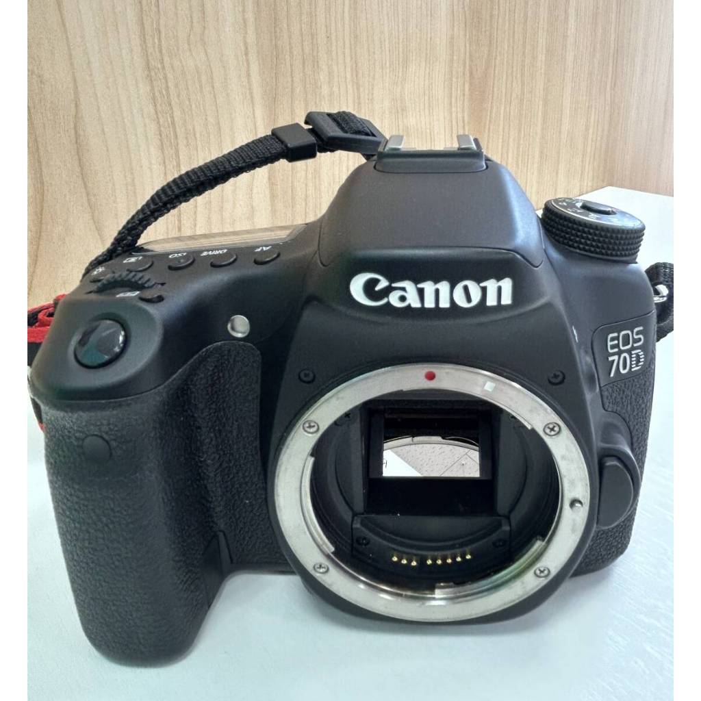 Lỗi - Thanh lý - Máy ảnh canon 70D (màn xoay lật mới) - Máy ảnh