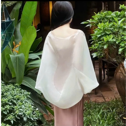 Áo choàng tơ khoác vai chất liệu tơ lụa dưới 60kg KINI-Style | BigBuy360 - bigbuy360.vn