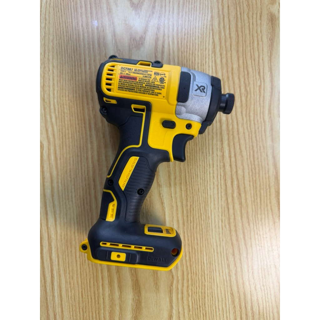 Vít Dewalt DCF887 Mỹ mới 100%