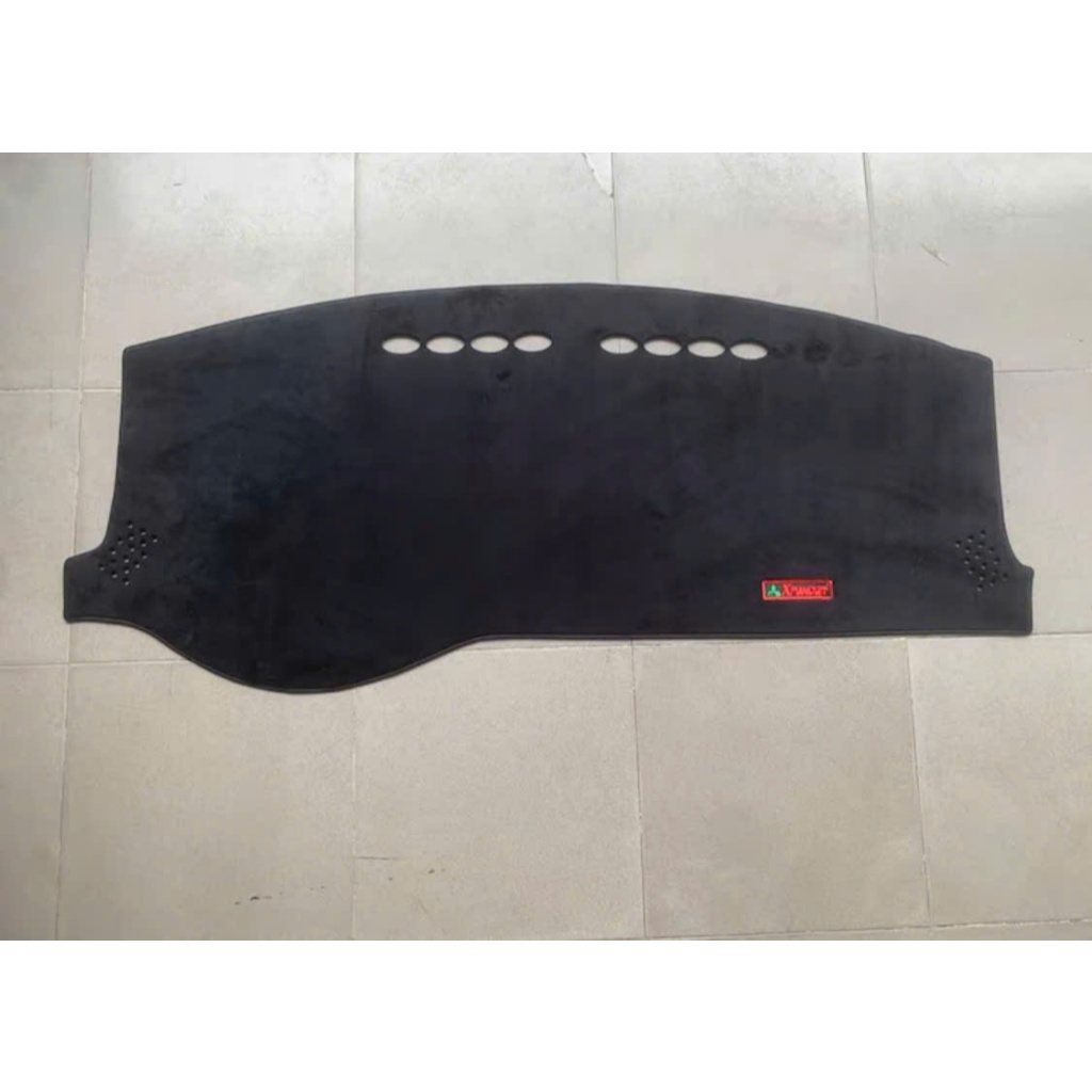 Thảm Taplo Xpander 2018-2024 Và Xpander Cross 2025 Nhung Lông Cừu