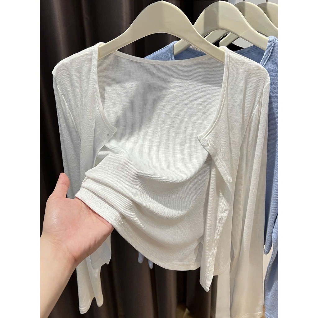 Áo khoác cardigan trơn mỏng dành cho nữ chất mềm mịn, co giãn thoải mái. CARDIGAN TRƠN MỎNG | BigBuy360 - bigbuy360.vn