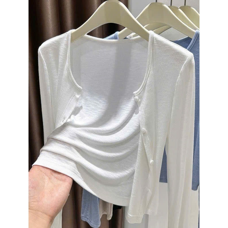 Áo khoác cardigan trơn mỏng dành cho nữ chất mềm mịn, co giãn thoải mái. CARDIGAN TRƠN MỎNG | BigBuy360 - bigbuy360.vn