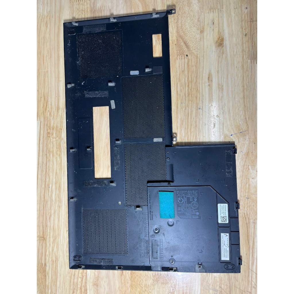 Vỏ Dell Precision M4800 hàng cũ tháo máy