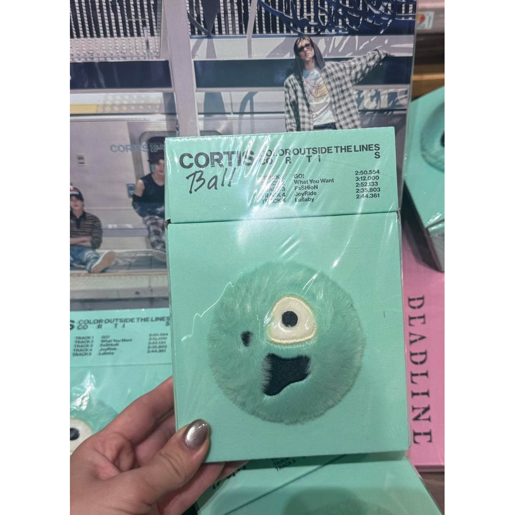ảnh thần tượng vinyl lp ball Cortis Color outside the lines chính hãng nguyên seal