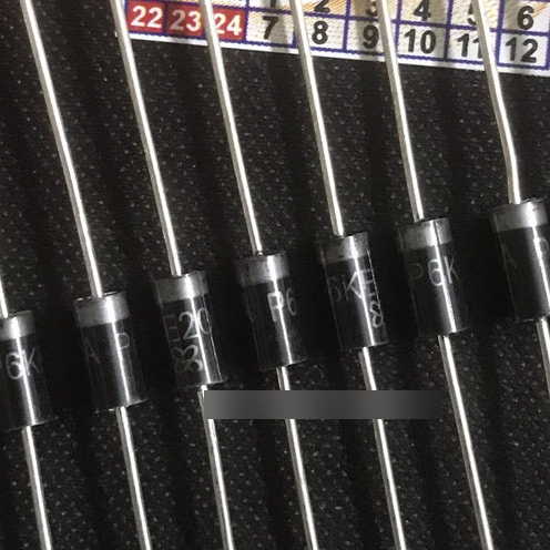 Combo 20 con P6KE15A đi ốt TVS 15V 600W DO-15