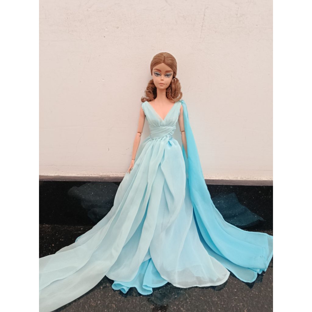 Búp bê Barbie Silkstone Blue Chiffon Ball Gown
