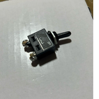 5     Công    tắc    Bật  -  Tắt     2   chân    sắt