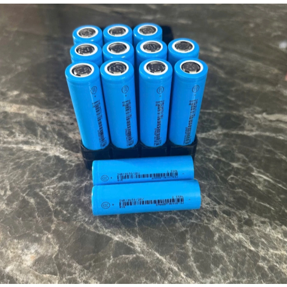 [T147] Cell Pin EVE 26V 18650 2500mAh Tháo khối Nội trở 19,20 5C Xả 12A Cell EVE Xanh 2500mAh 5C