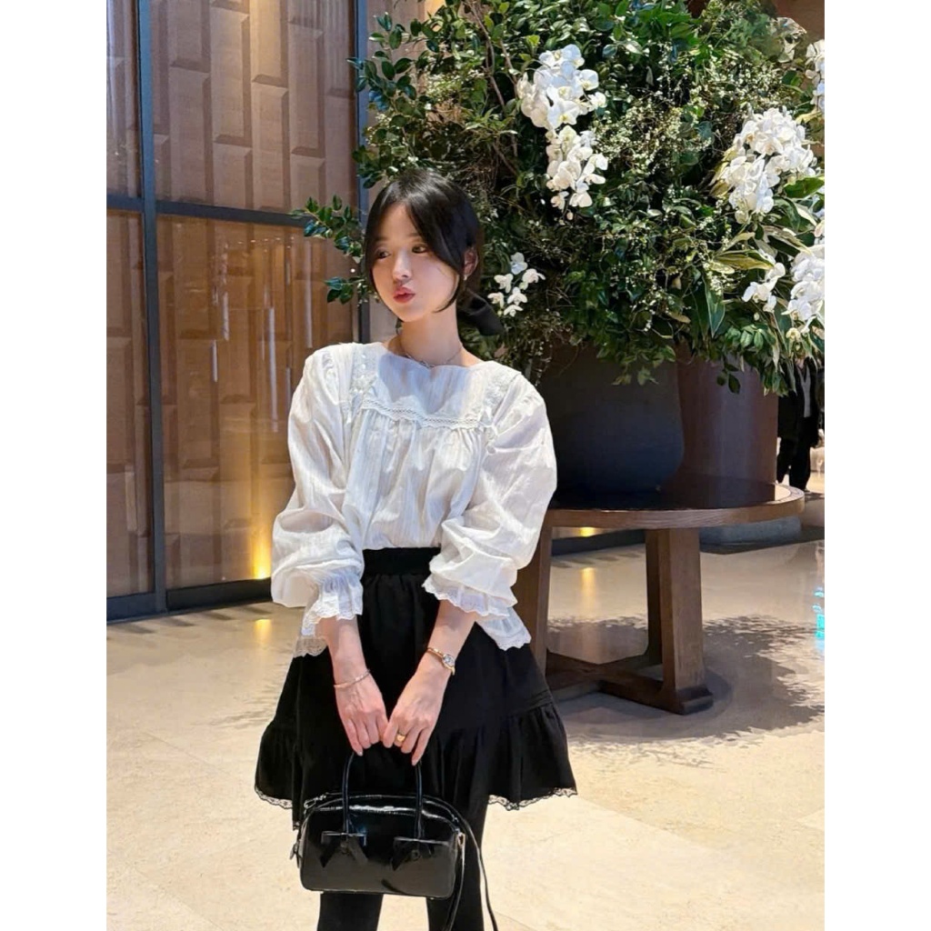 Áo baby doll trắng cổ tròn phối ren buộc nơ thân áo tay áo bo ren tiểu thư by Cimie Closet