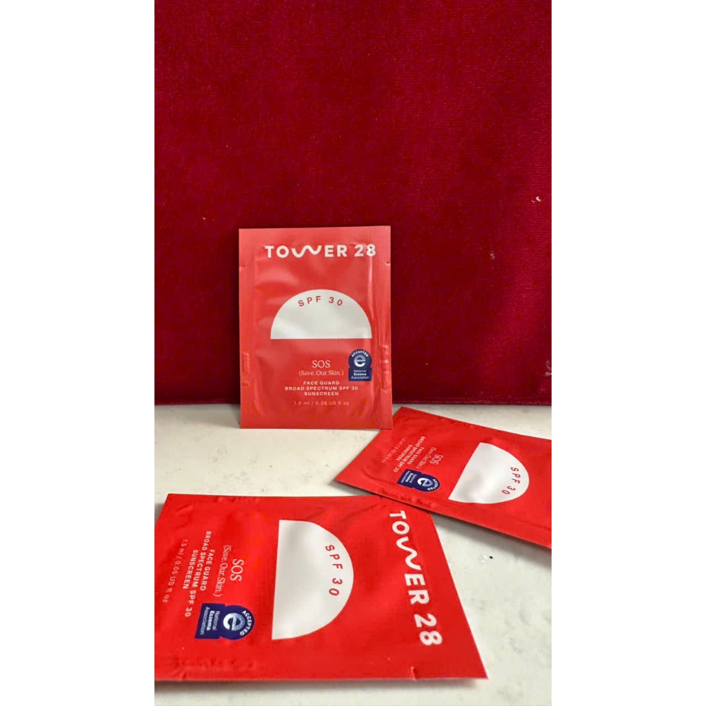 kem chống nắng khoáng chất Tower 28 SOS FaceGuard Broad Spectrum SPF 30
