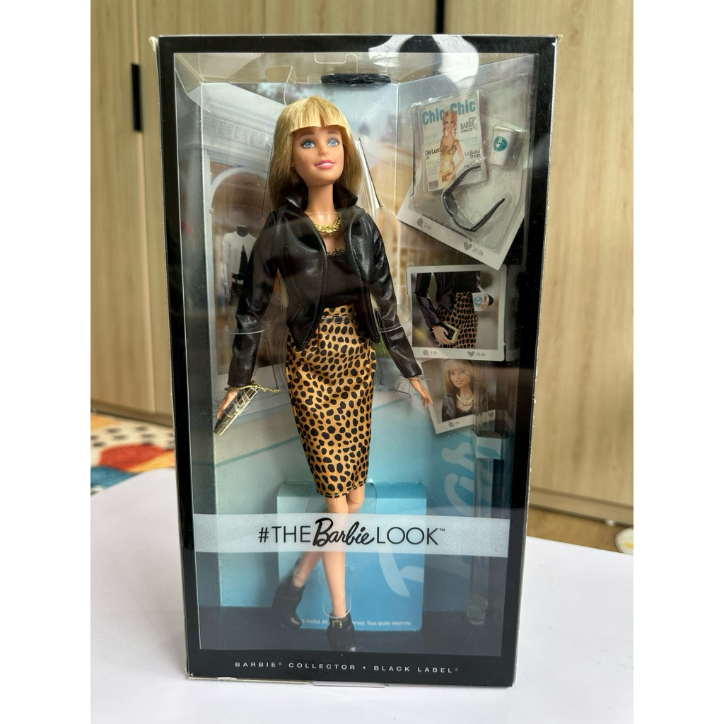 Búp bê The Barbie Look City Shopper