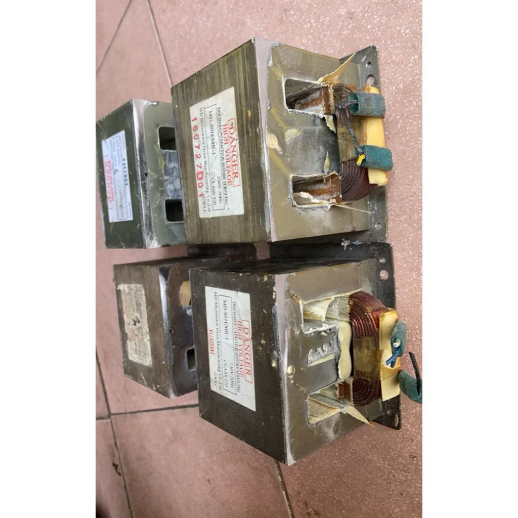 Biến áp lò vi sóng đục sẵn thứ cấp dùng chế máy hàn cell pin loại 800E