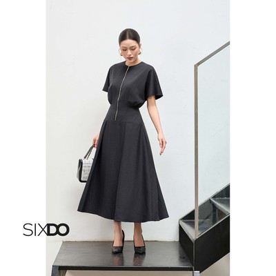Đầm woven đen phối khóa kéo trước SIXDO (Black Woven Flared Dress)