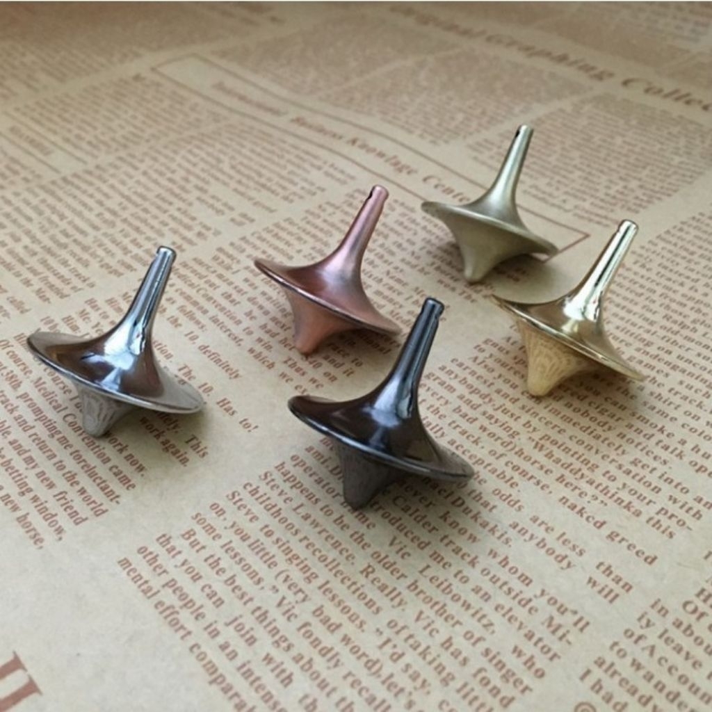 Con Quay inception Bông Vụ Nguyên Khối Kim Loại Đúc Fidget Spinning Top
