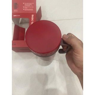 Cốc Ly giữ nhiệt Lock&Lock Basic Table Mug 500ml LHC9002 chất liệu inox 304 có khả năng giữ nóng và lạnh lâu