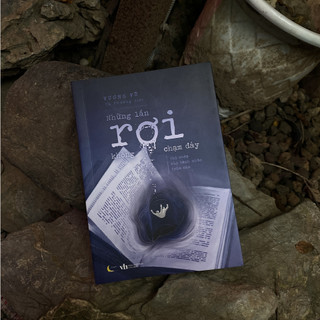 Sách - Những Lần Rơi Không Chạm Đáy