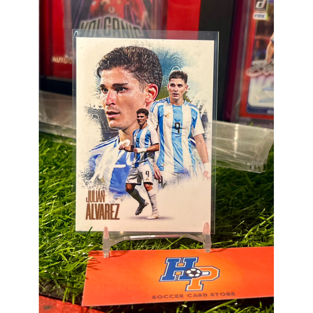 Thẻ bóng đá Julian Alvarez Futera 2025