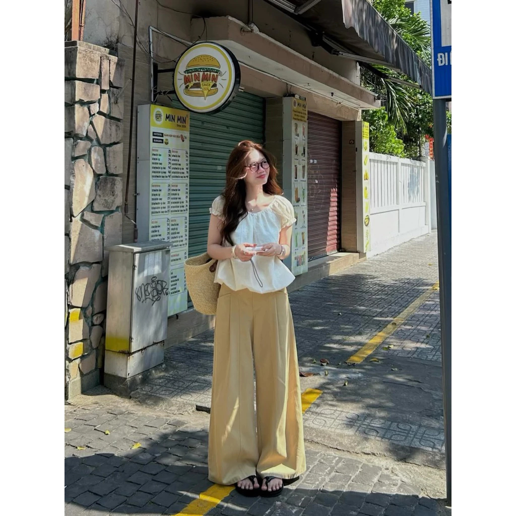 [Hàng Sẵn, L1] Áo Babydoll Dáng Bí Babie Ngắn Tay Thêu Hoa Bun222 | BigBuy360 - bigbuy360.vn