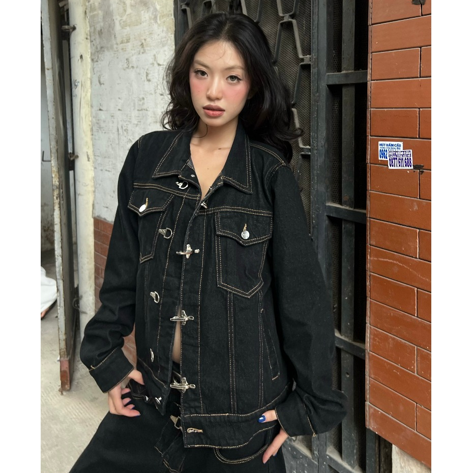 Bad Choices | Áo khoác jeans khóa gài TOGGLE wash màu form boxy | BigBuy360 - bigbuy360.vn