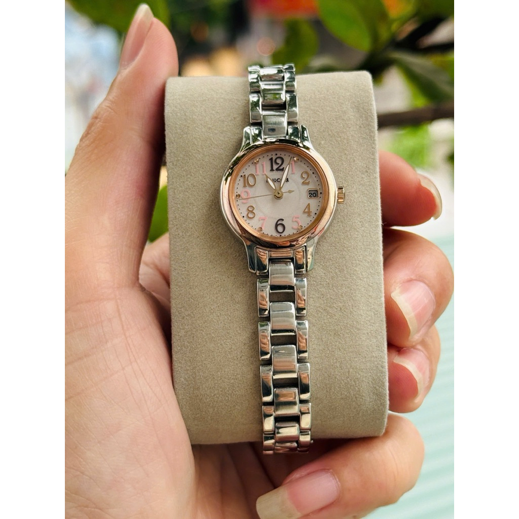 Đồng hồ Nữ Citizen Wicca pin năng lượng Solar mặt ánh hồng, liềng vàng hồng rất đẹp