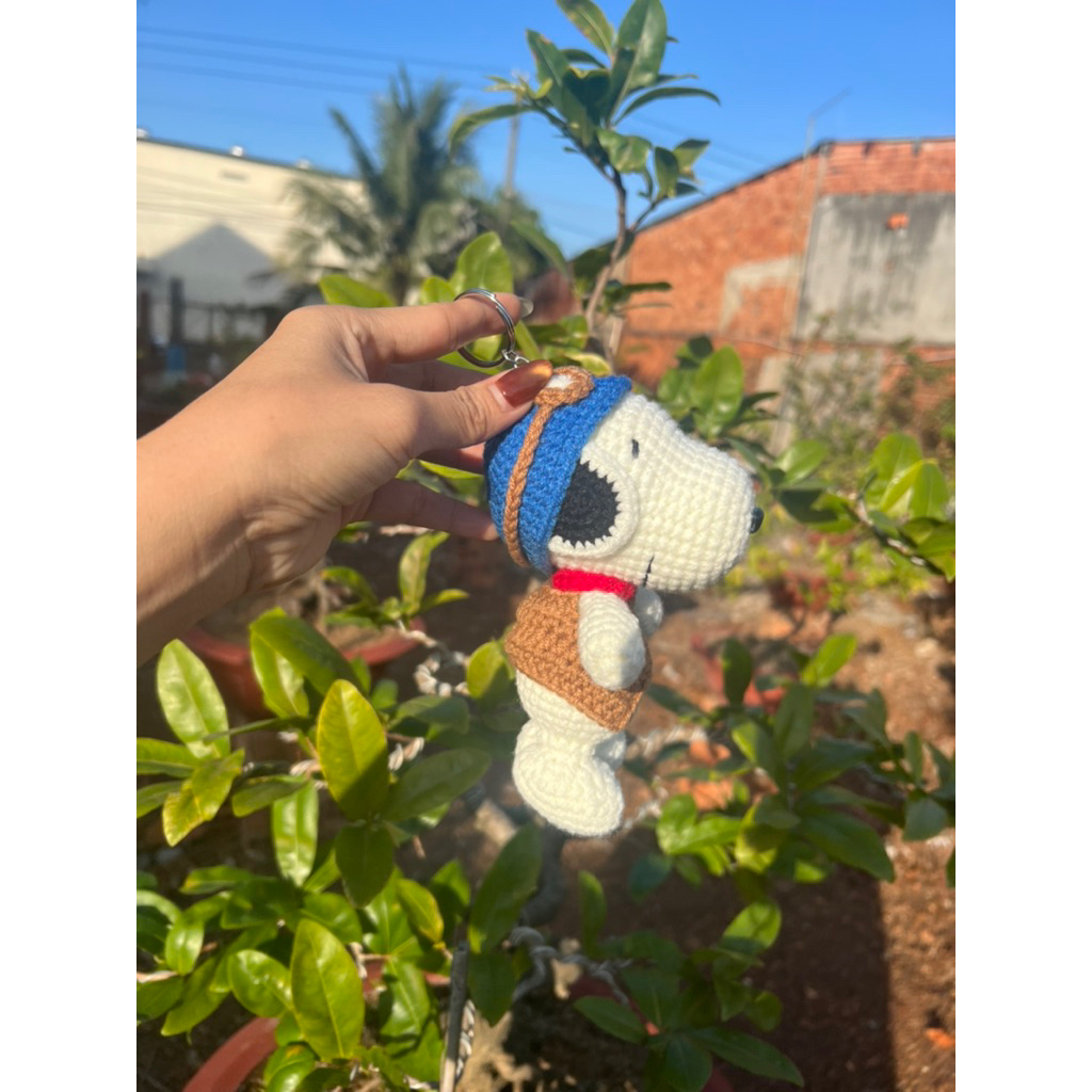 Móc khoá len Snoopy