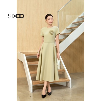 Đầm midi ngắn tay cổ tròn xanh cốm SIXDO (Green Nuggets Woven Flared Dress With Flower)