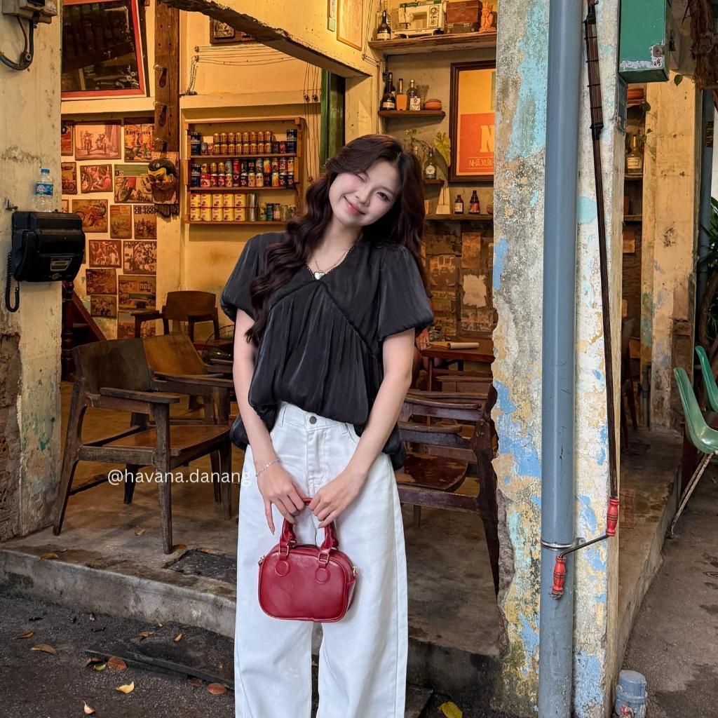 Áo babydoll Ruby top tơ óng cổ V tay bồng dáng đuôi tôm HAVANA AO686 - Áo babydoll Siêu Xinh Dễ Phối