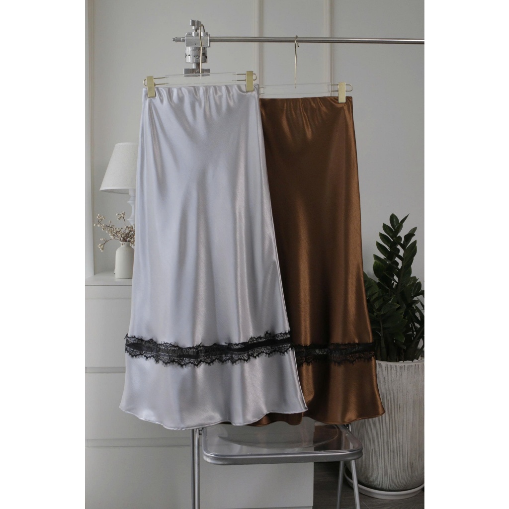 Vis Store - Chân váy lụa đuôi cá phối ren sang trọng