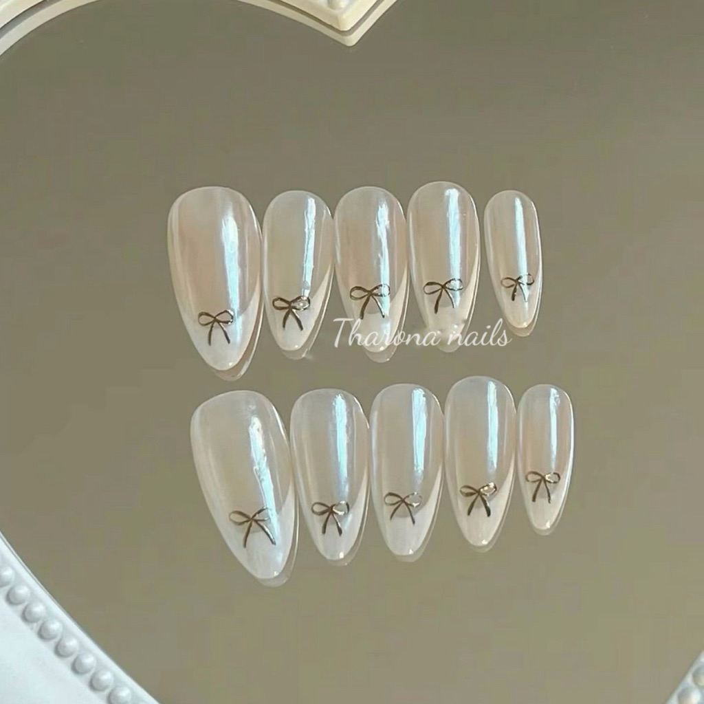 Nailbox thiết kế A020-mẫu nail french nơ tráng gương ngọc