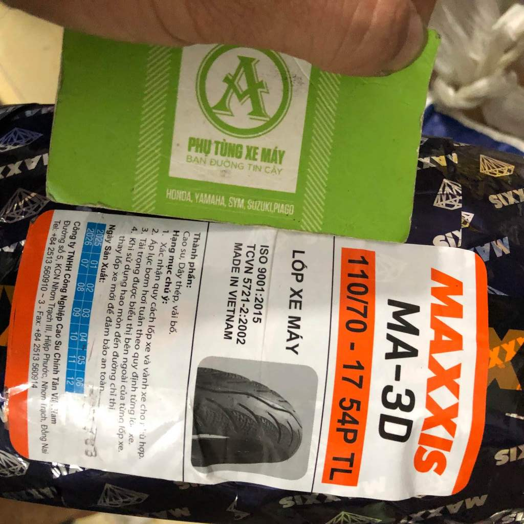 Vỏ không ruột 110/70-17 chính hãng Maxxis