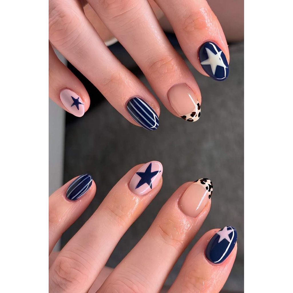 Nail Box Xanh Đen Kèm Ngôi Sao M007