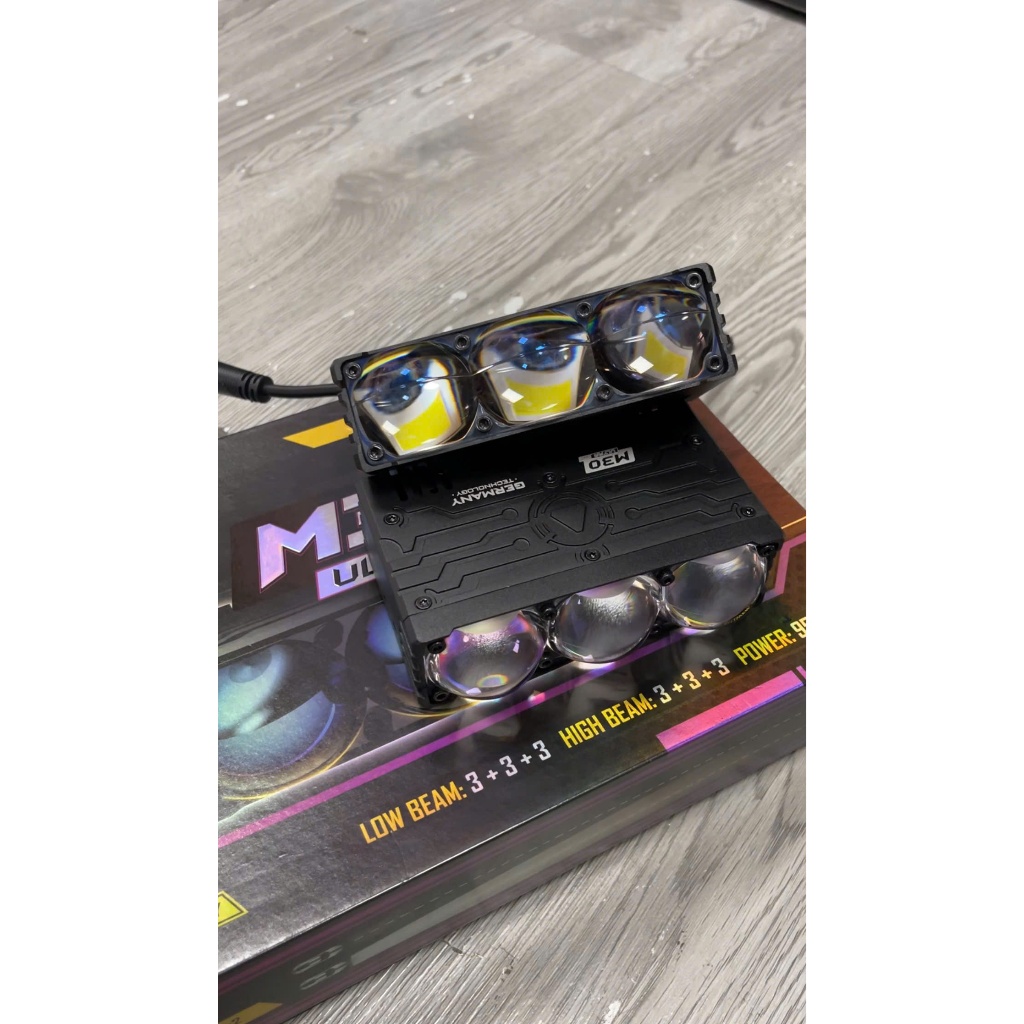 Đèn trợ sáng Titan M30 Ultra V2 bản mới nhất (giá 1 cái)