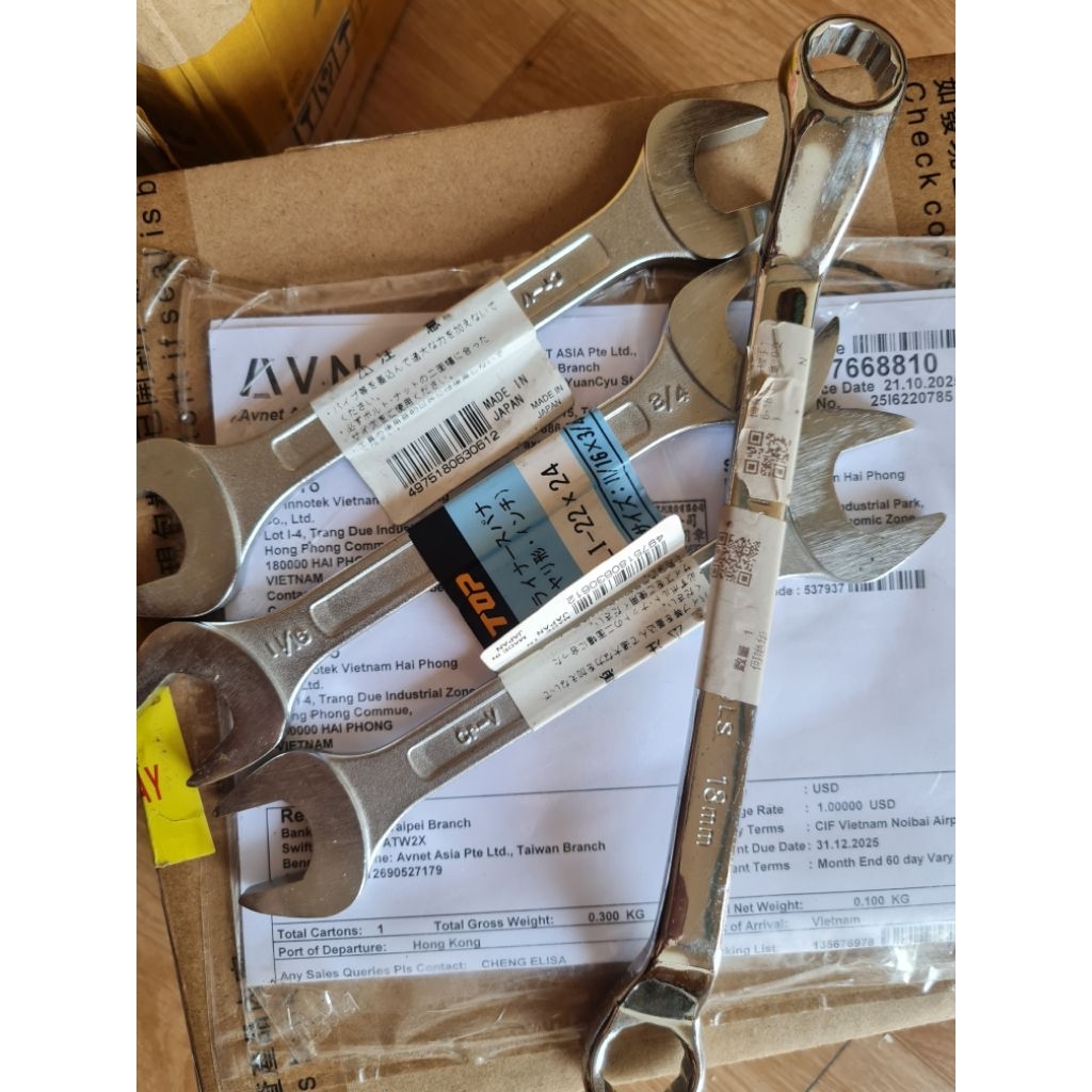 Cờ lê 2 đầu mở 22×24, Cờ lê 2 đầu tròng 16x18