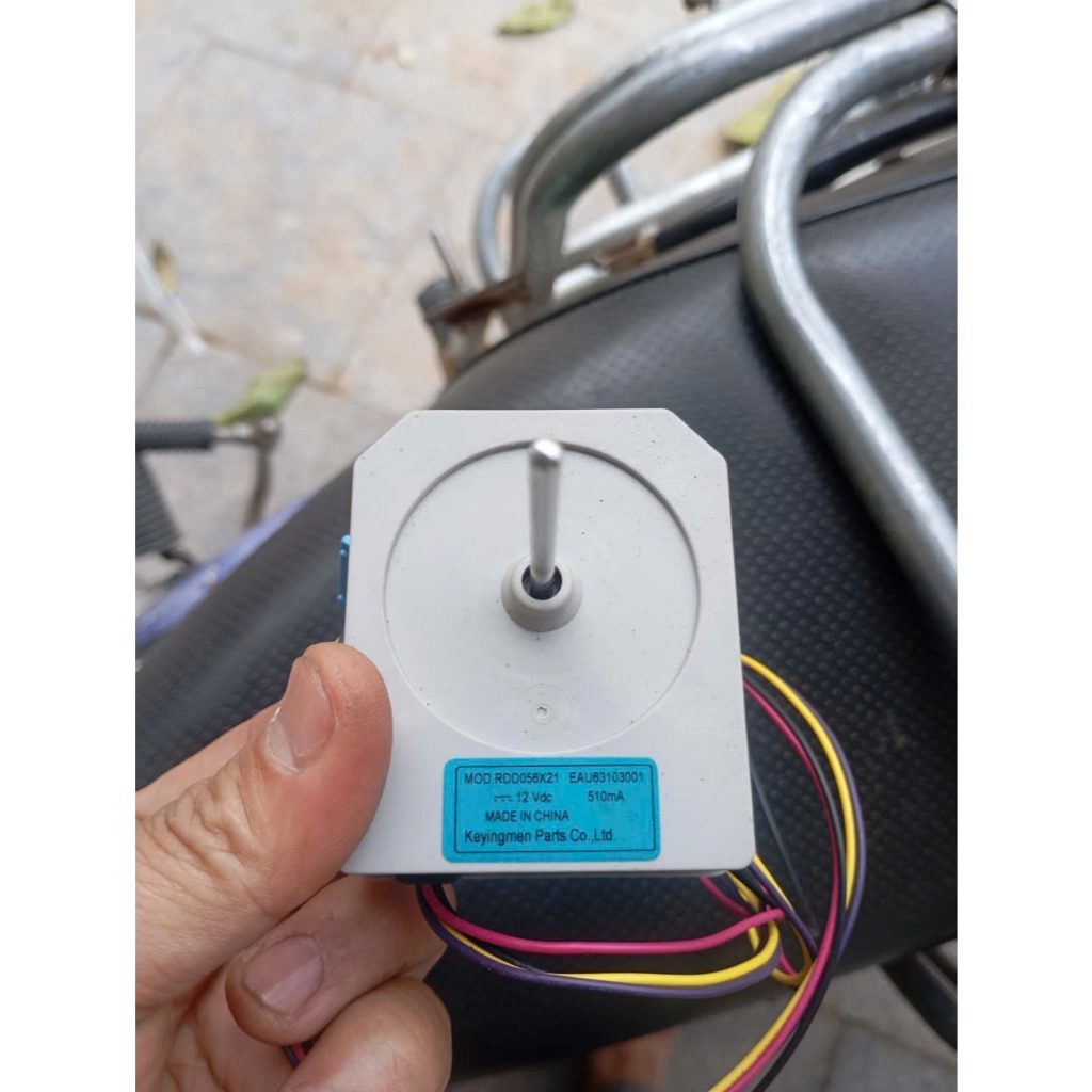 Quạt tủ lạnh sứ LG 12V DC 4 dây - Quạt Tủ Lạnh LG DC 12V 4 dây (Hàng Hãng) Mô Tơ Quạt Tủ Lạnh LGg