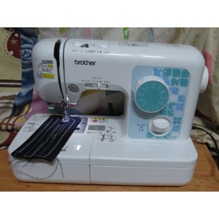 Máy may Brother mini nhỏ gọn đời mới