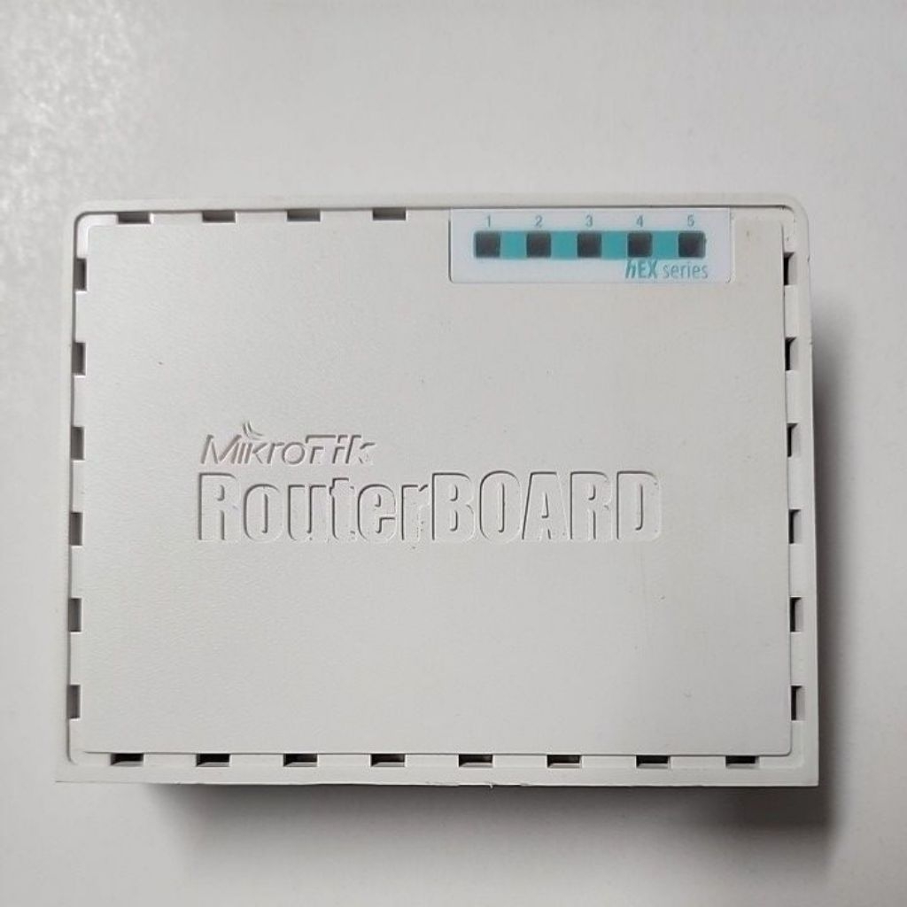 (Hàng cũ) Router cân bằng tải Mikrotik 750Gr3