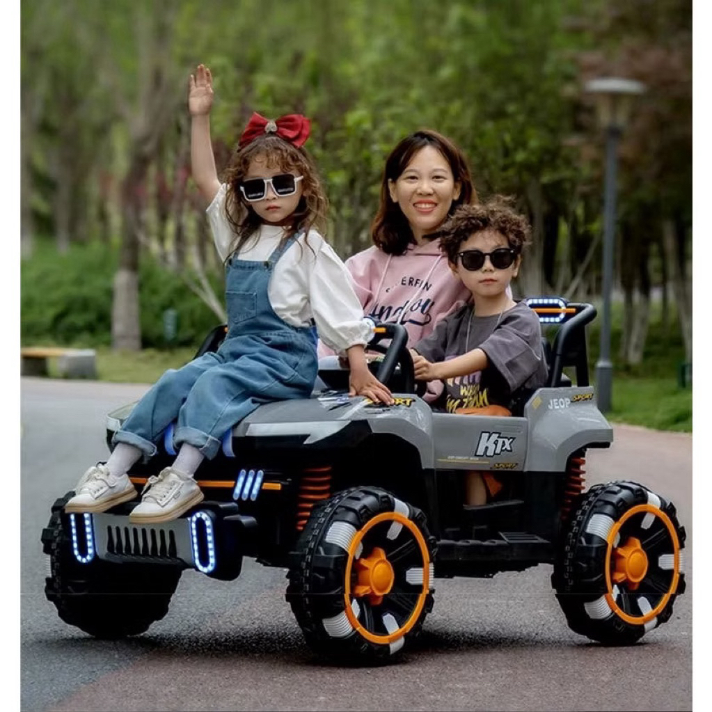 Xe Ô Tô điện trẻ em Cỡ Lớn 8688 chịu tải 120kg , 4 Động Cơ ,12V