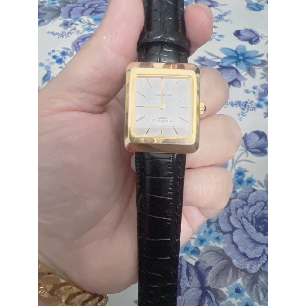 đồng hồ Thụy nam hiệu technos star quartz