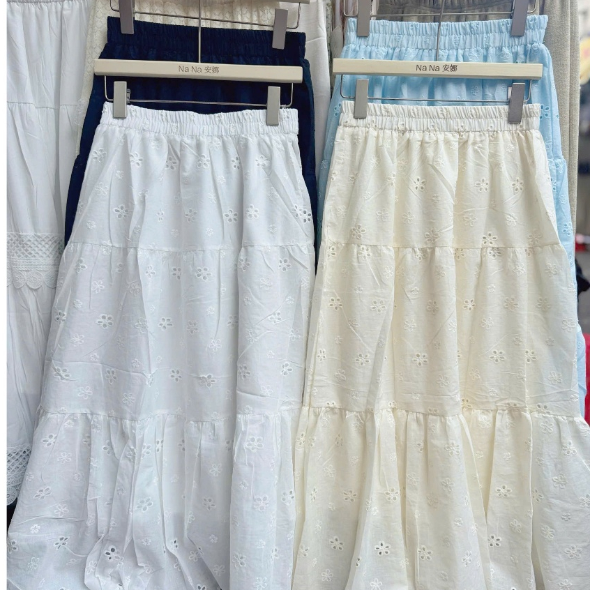 Chân Váy Tầng Ren Đục Lỗ Dáng Dài - Chân Váy Midi Eyelet Xòe Bồng Style Mori Girl/Vintage Cực Xinh (