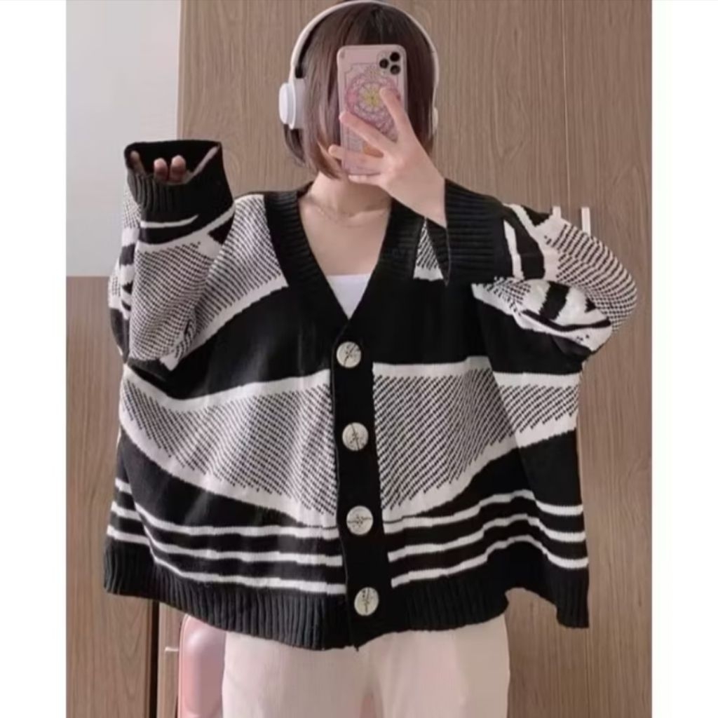 pass cardigan họa tiết