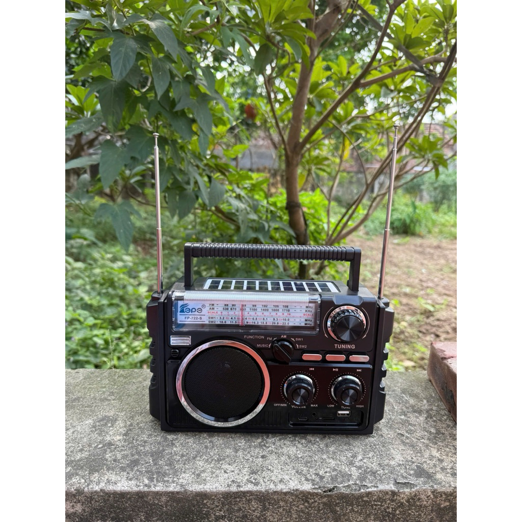 Đài radio - đài Fm nội địa Nhật đa chức năng