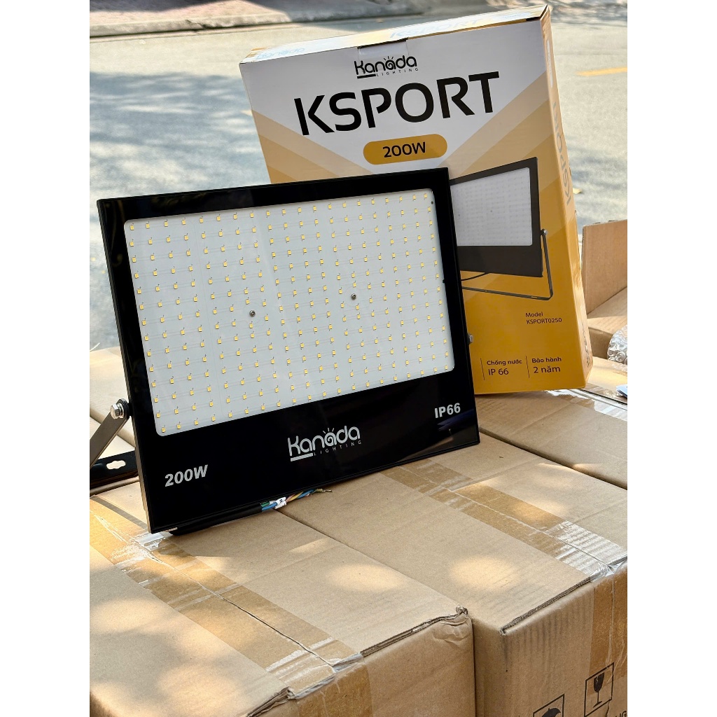 Đèn Pha LED 200W Ngoài Trời KANADA KSPORT – Đèn Sân Bóng, Pickleball, Chống Nước IP65, Ánh Sáng Mạnh