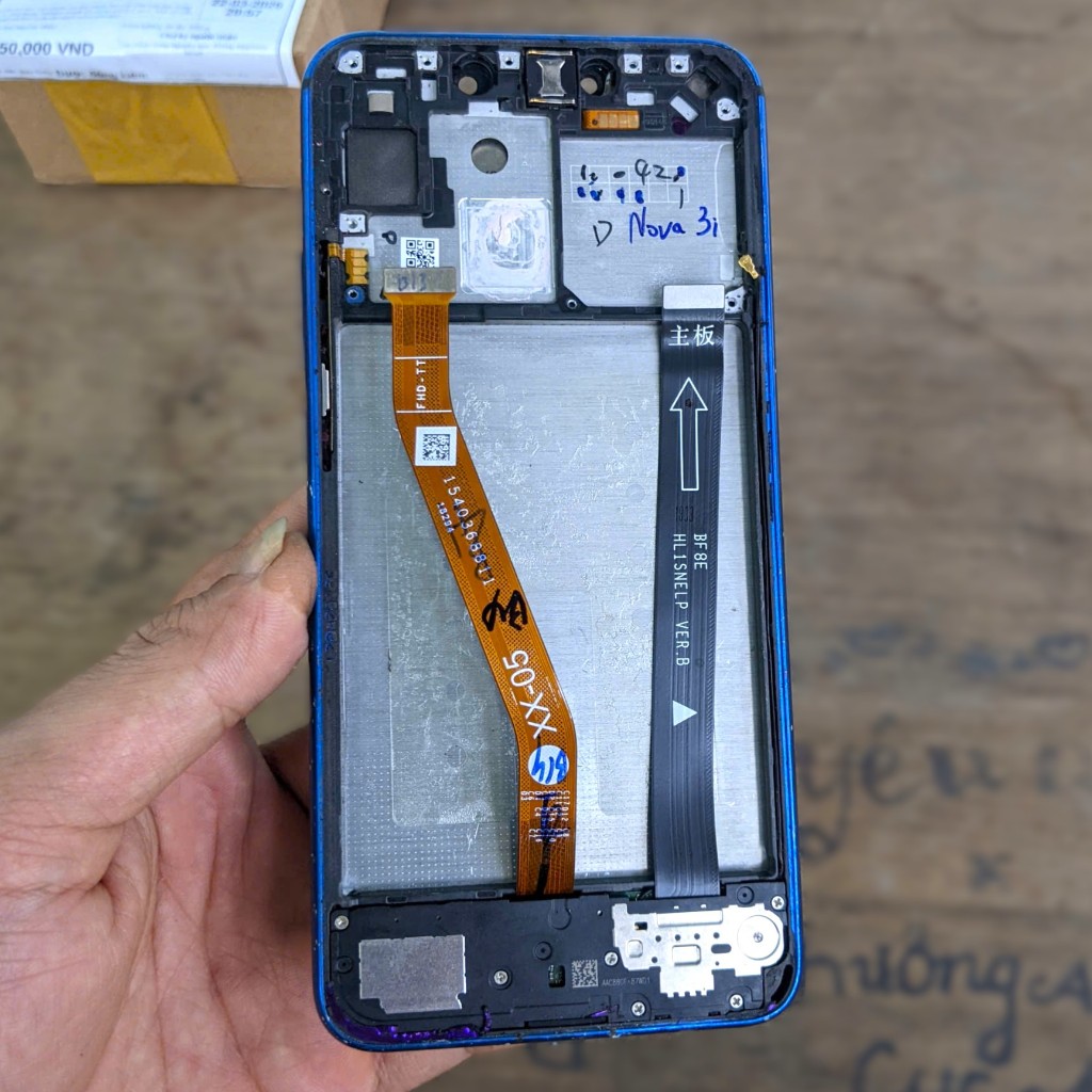 Cụm xác Huawei Nova 3i không MAIN,không lưng lấy linh kiện - Khung sườn / Cáp sạc / Loa ngoài Huawei