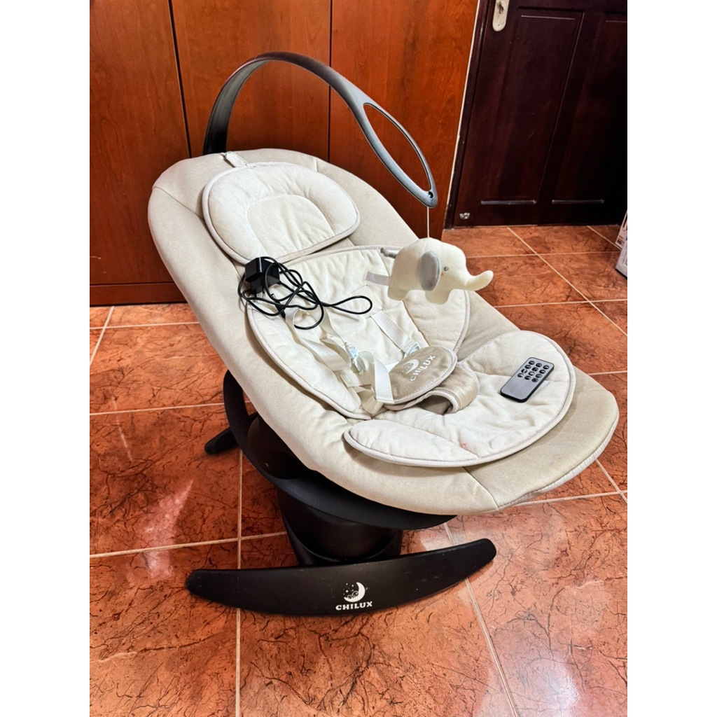 [Thanh Lý] Nôi điện chilux E9 màu kem cho bé