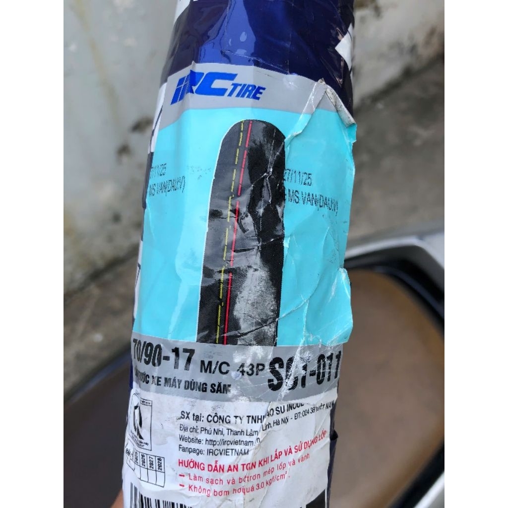 Lốp xe máy IRC Inoue 70/90-17 xài ruột xe RS