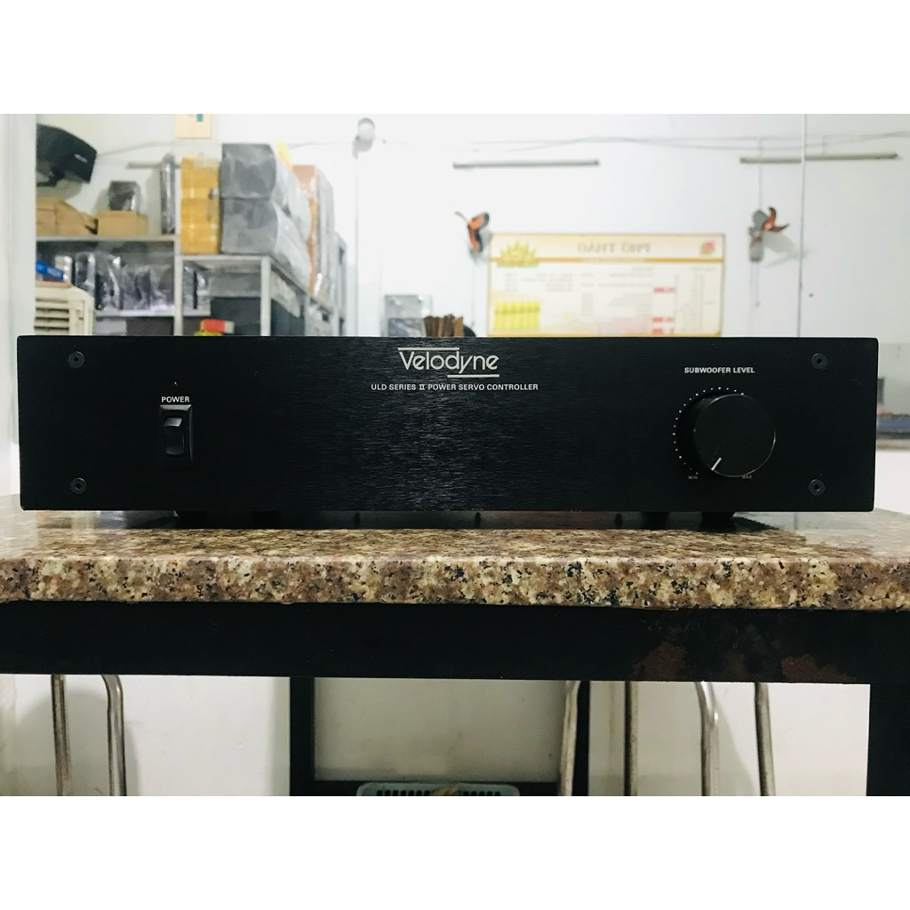 Power Subwoofer Velodyne VLD15A7 Made in USA máy chạy 8 sò nhôm Motorola công xuất 700w.